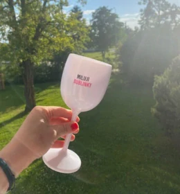 Nerozbitná sklenice na víno 250ml - Miluji bublinky